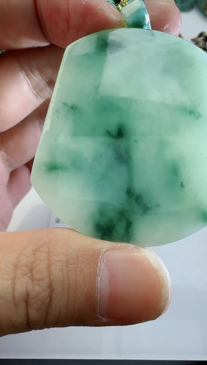 【闪购商品】翡翠吊坠(不含链)未镶嵌1111111111