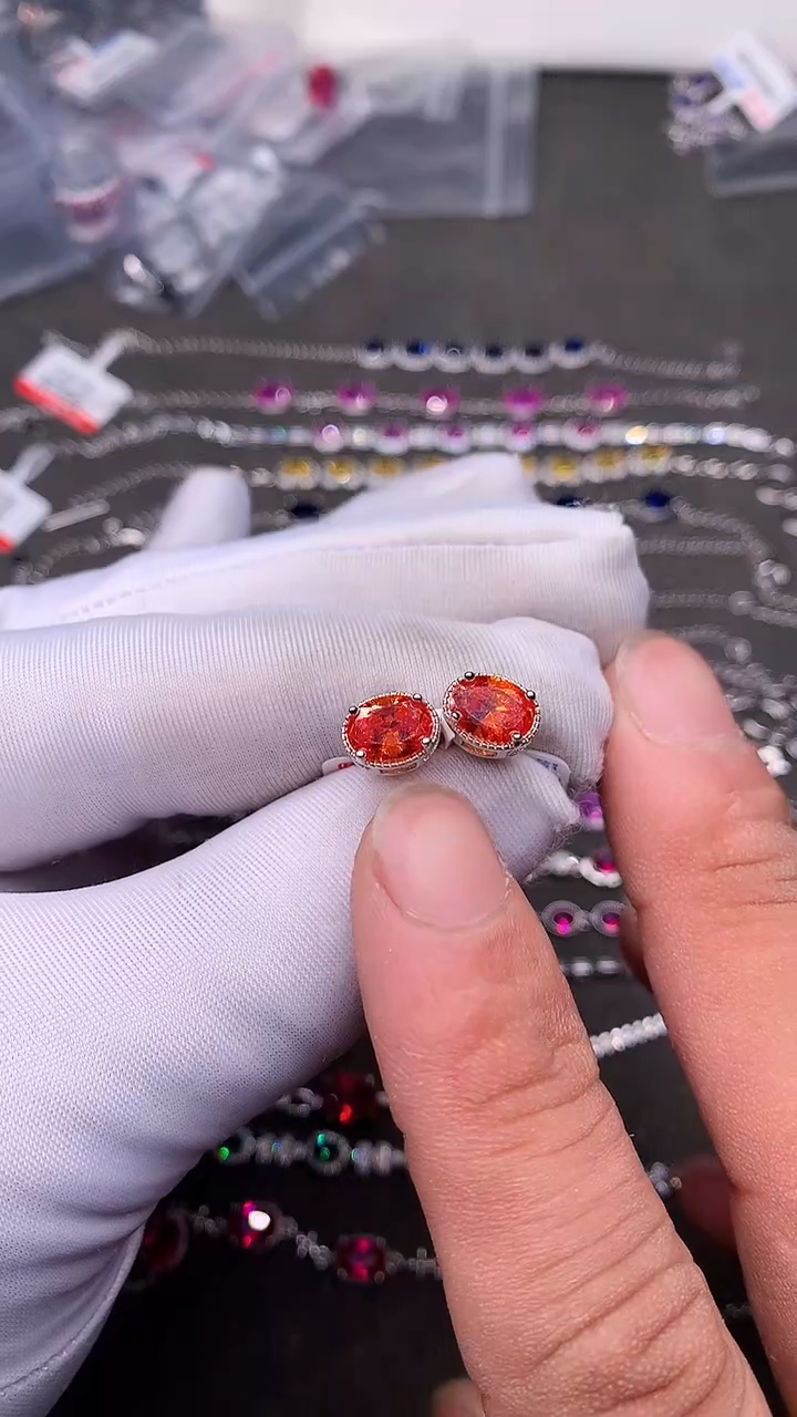 【闪购商品】彩色蓝宝石耳饰银S925镶嵌.....