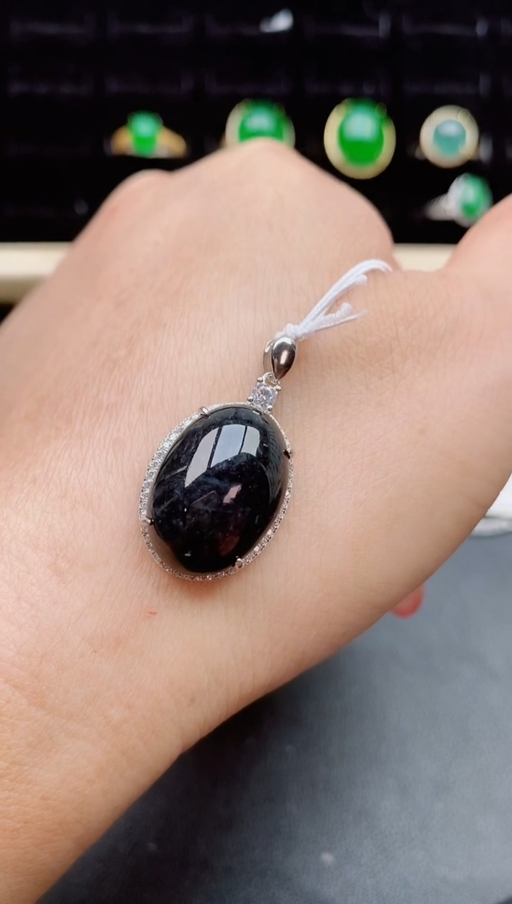 【闪购商品】翡翠吊坠(赠链)银S925镶嵌05858500