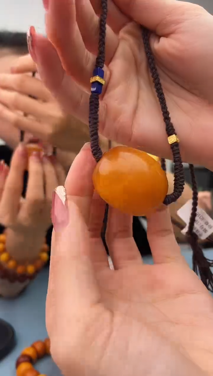 【闪购商品】蜜蜡珠宝奇石未镶嵌，假一罚十0