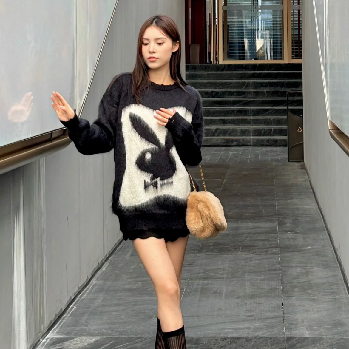 99新 YSL/圣罗兰 马海毛黑色长袖冬季毛衣女装/尺码M/TH070051