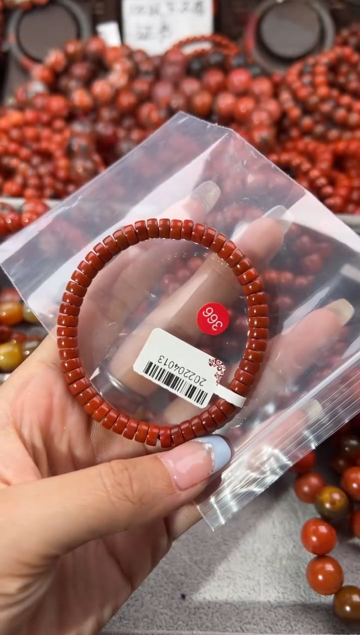 未镶嵌手串南红玛瑙6+