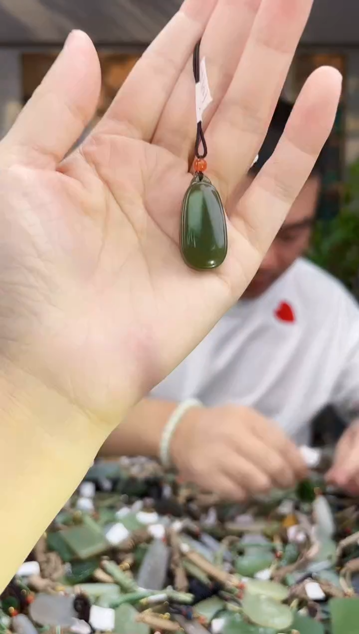 未镶嵌和田玉挂件拍一发一
