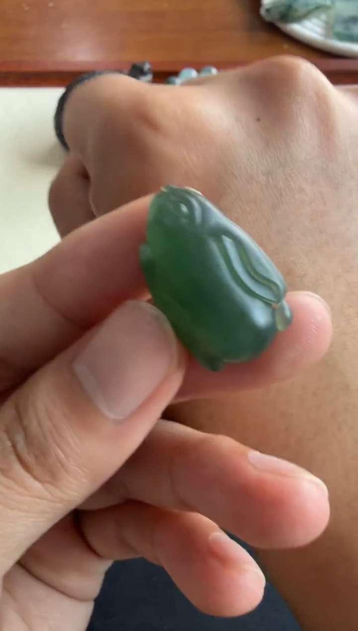 未镶嵌定制翡翠兔子