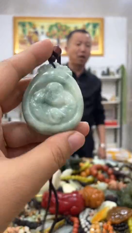 未镶嵌岫玉挂件 