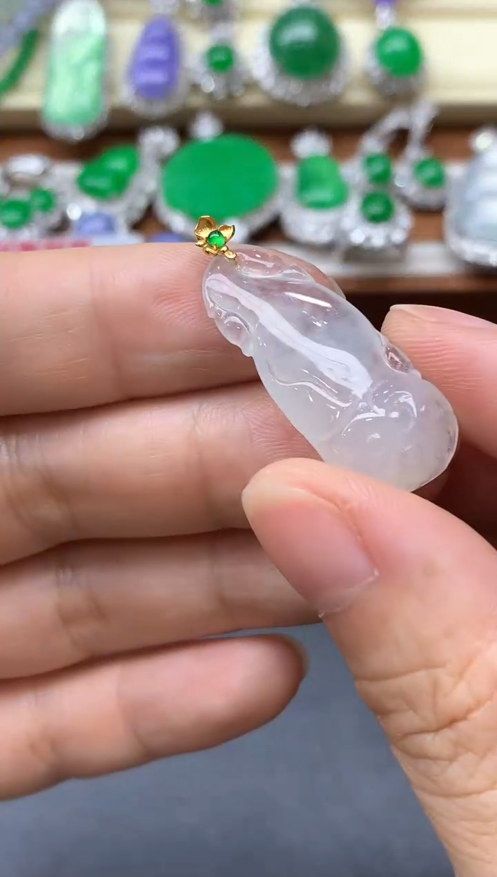 颈饰18K金镶嵌翡翠111-中国好珍宝