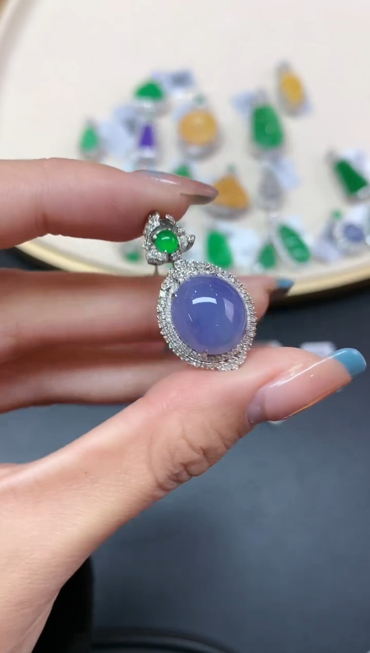 【闪购商品】翡翠吊坠(不含链)18K金镶嵌吊坠A178|13800