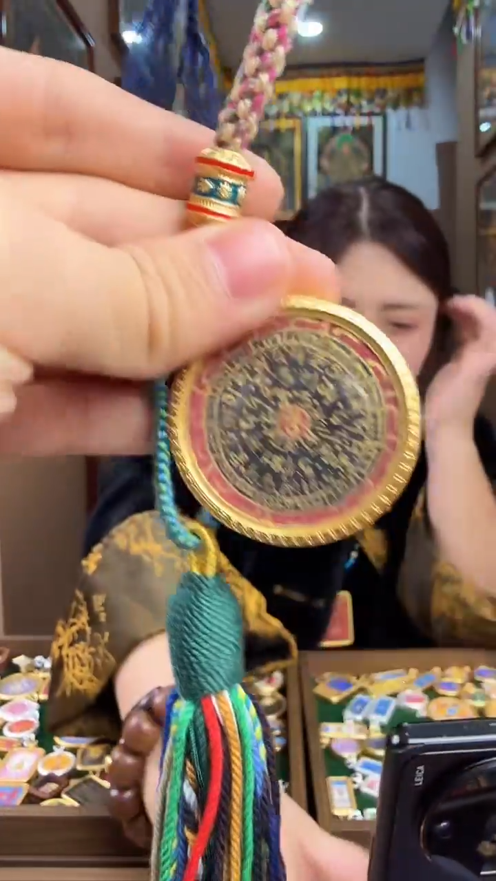 吊坠观音六字真言车挂-纯手绘唐卡