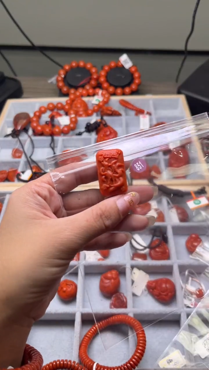 【闪购商品】南红玛瑙珠宝奇石未镶嵌851