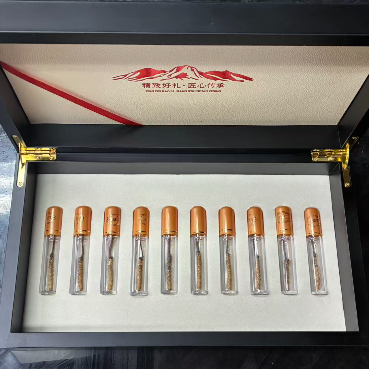  【土仙儿】雪山大草  高品质 送人送礼 2025头期精品干冬虫夏草