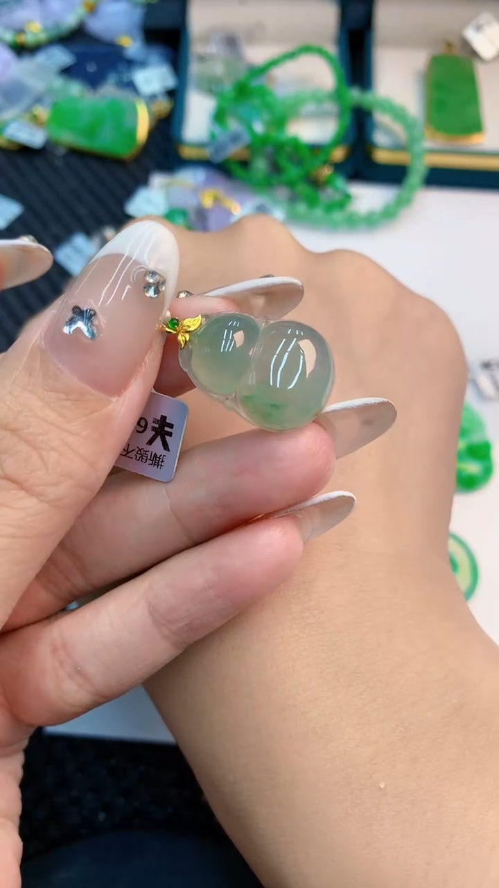 翡翠18K金镶嵌吊坠(不含链)1
