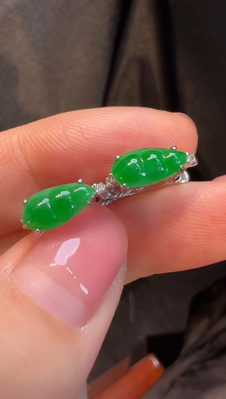 18K金镶嵌翡翠耳饰L6