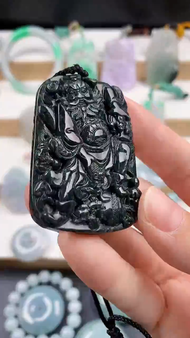 颈饰未镶嵌翡翠天然翡翠吊坠挂件