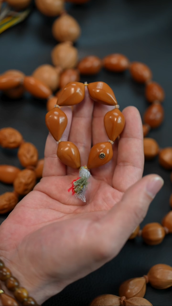 手串/手链橄榄核6籽带标手捻（标色随机）