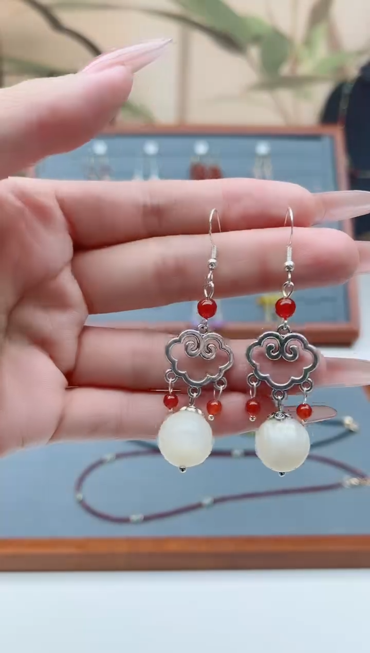 玛瑙/玉髓耳饰银S925镶嵌19变色珠大