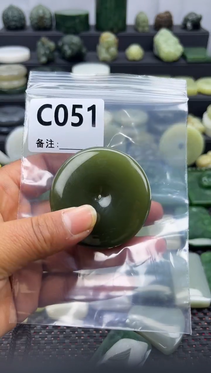 未镶嵌和田玉珠宝半成品平安扣