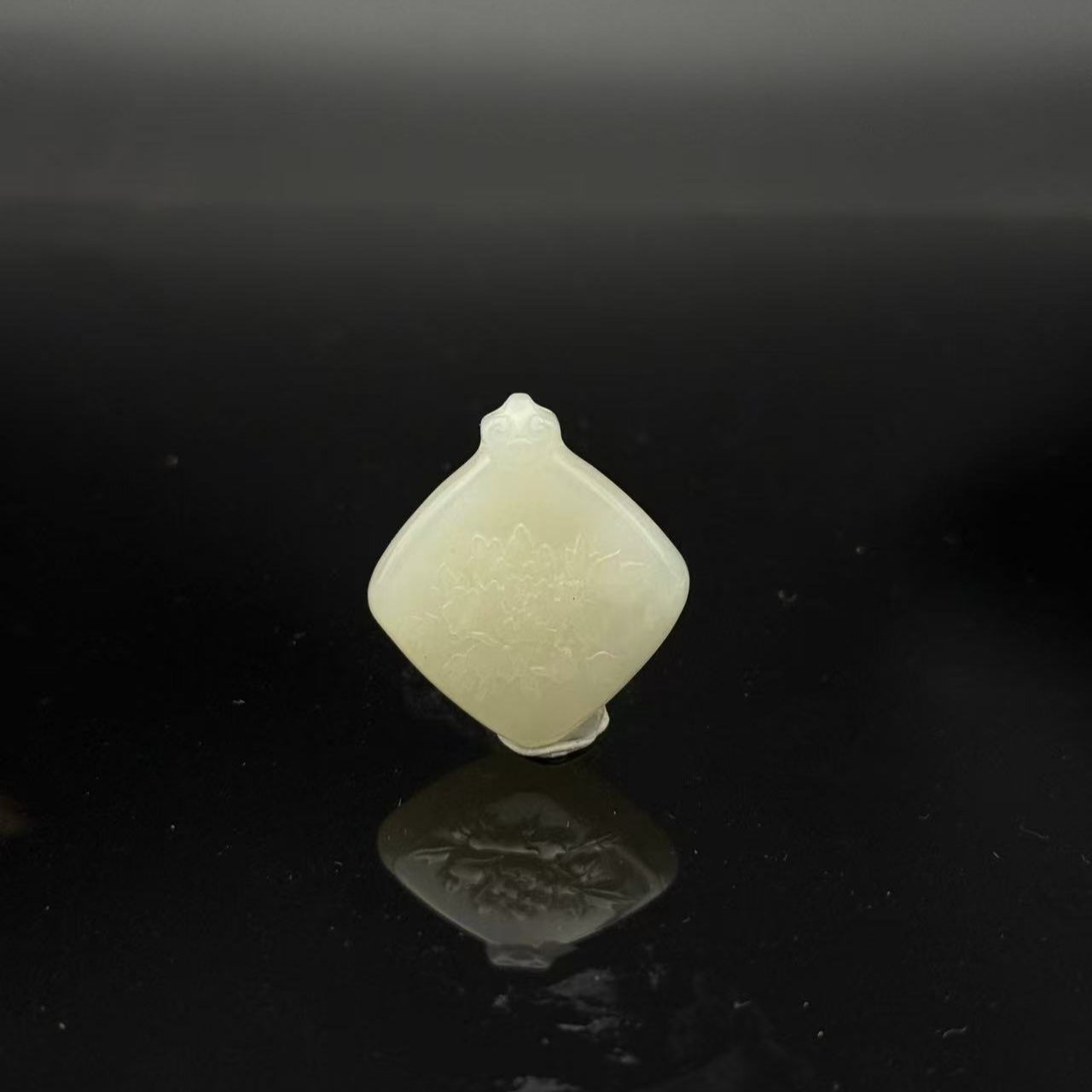 和田玉莲花吊坠 2797