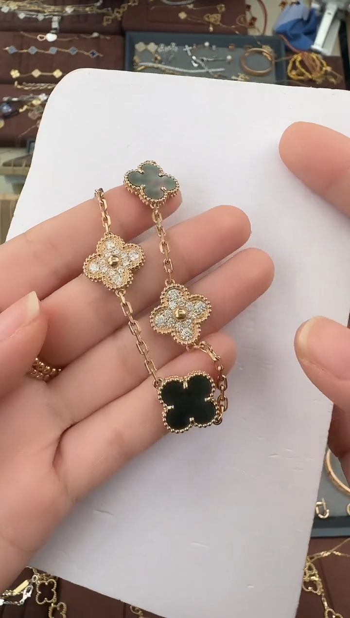 【闪购商品】钻石手链18K金镶嵌灰贝五花手链