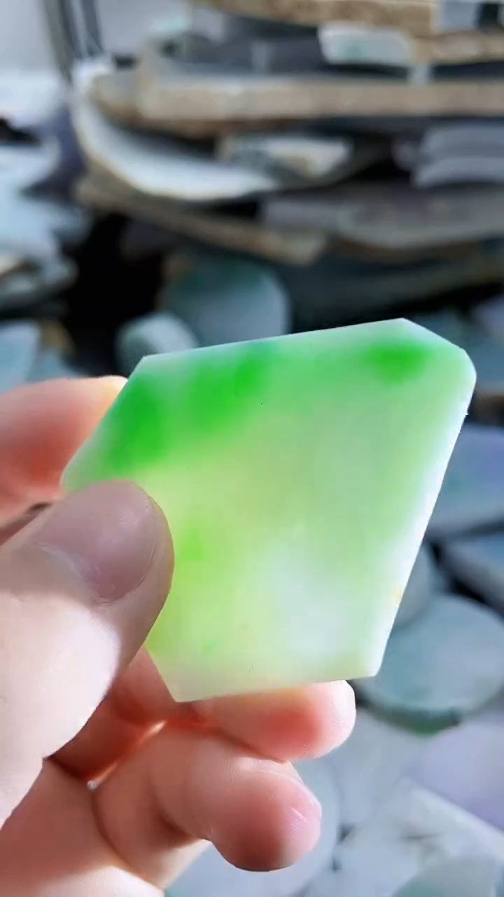 裸石翡翠天然A货翡翠板料