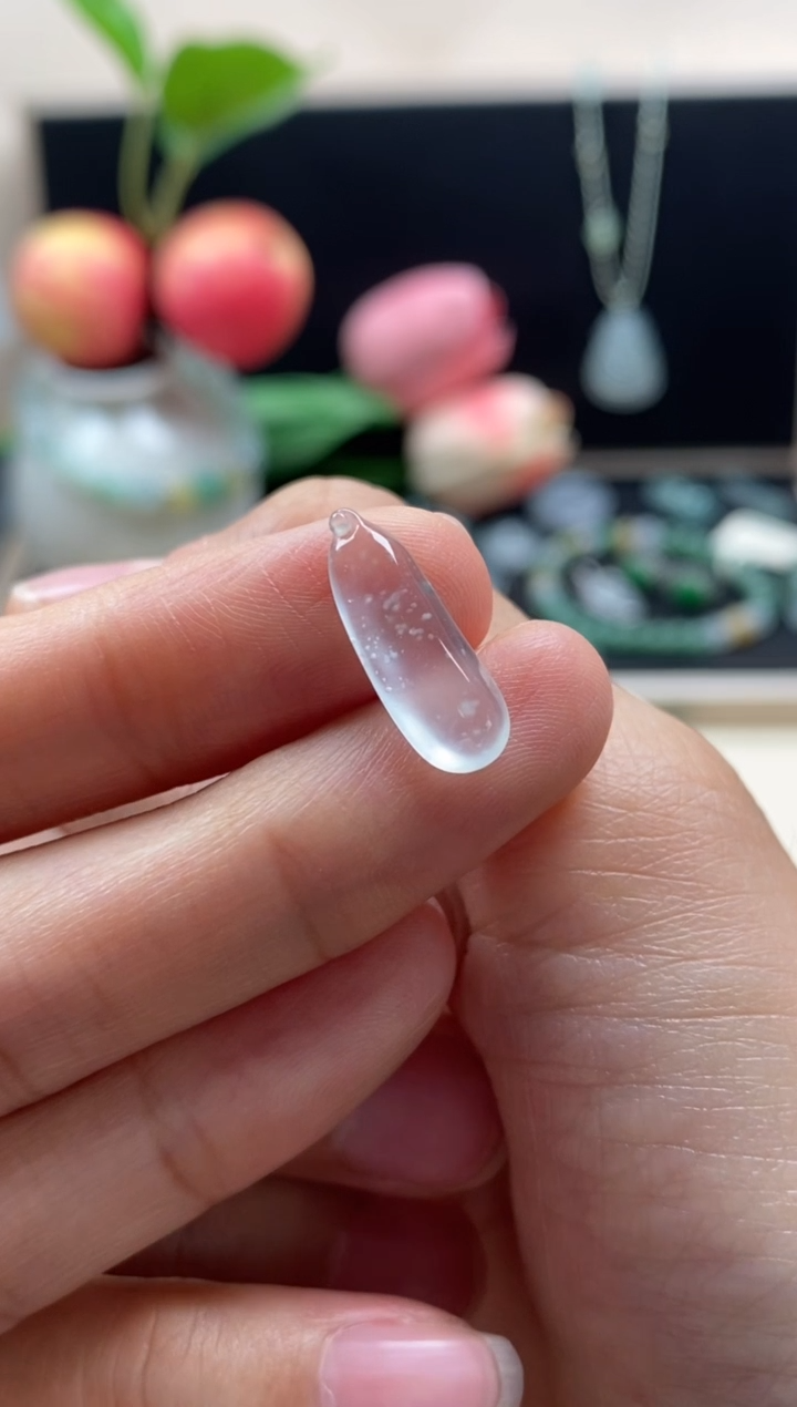 翡翠未镶嵌颈饰翡翠玻璃种福瓜