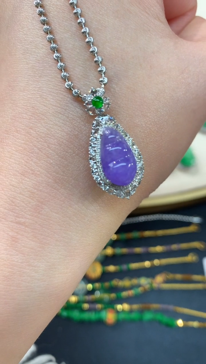 【闪购商品】翡翠吊坠(不含链)18K金镶嵌A27|29800