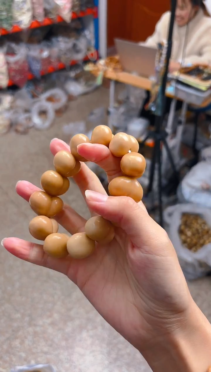 吊坠菩提根/象牙果黄色爱心单圈