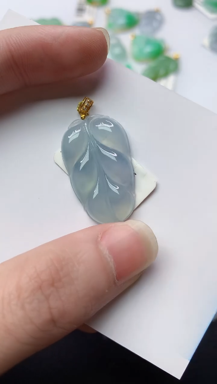 【闪购商品】翡翠颈饰18K金镶嵌9.........