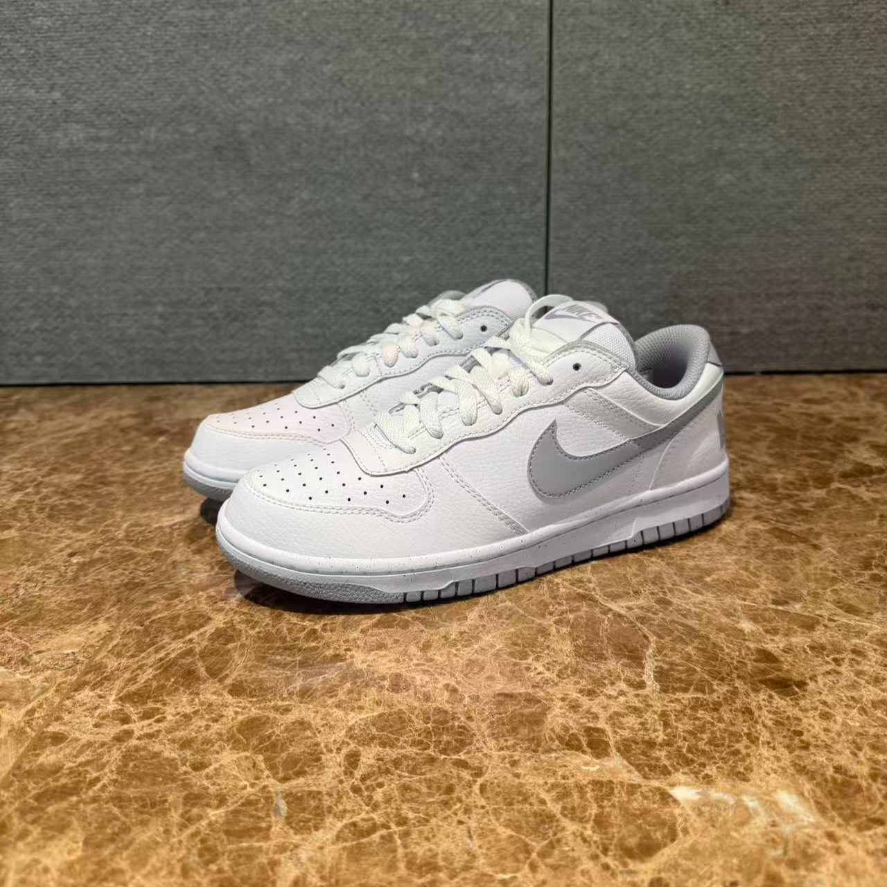 NIKE/耐克【流光机能风】男子黑白低帮复古运动休闲板鞋 355152106
