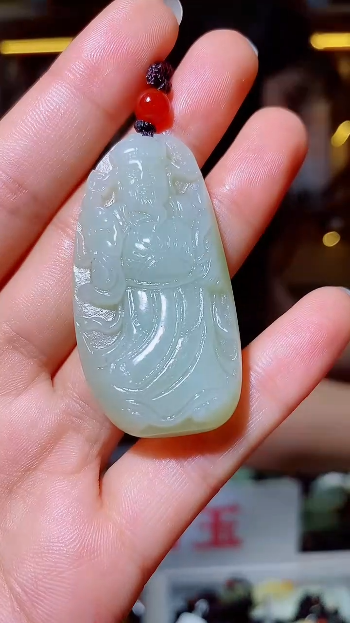 和田玉未镶嵌颈饰1