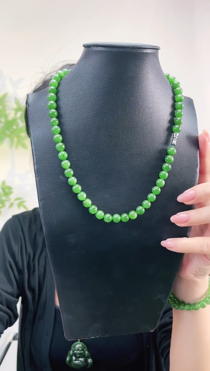 和田玉（碧玉）未镶嵌项链碧玉8mm妈妈链 有黑点