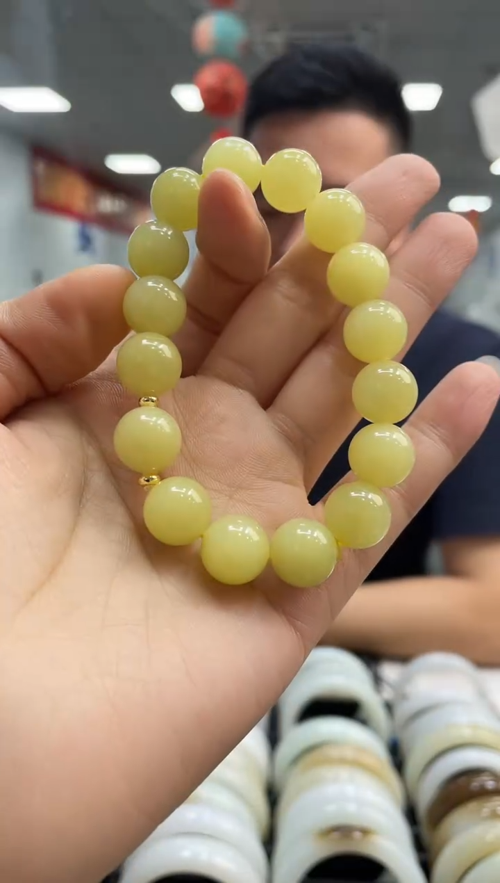 未镶嵌手链和田玉高品黄玉卡12-11手串随机发一件