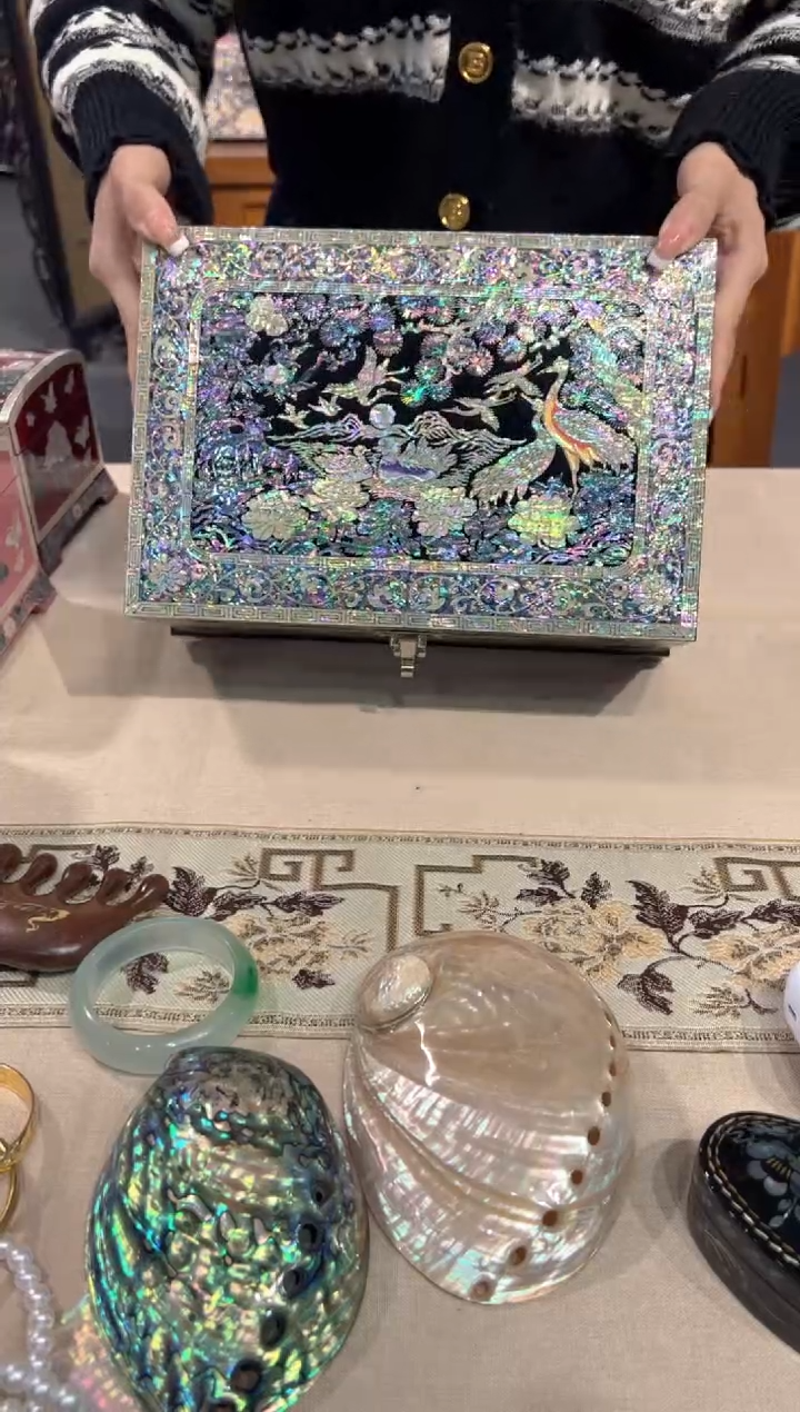 【闪购商品】绒布底·弘贝雅螺钿漆器文化馆
