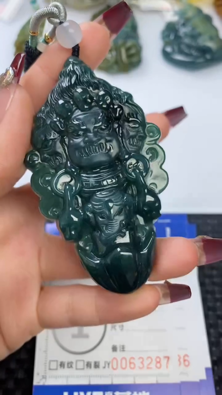 【闪购商品】翡翠颈饰未镶嵌111111111111111