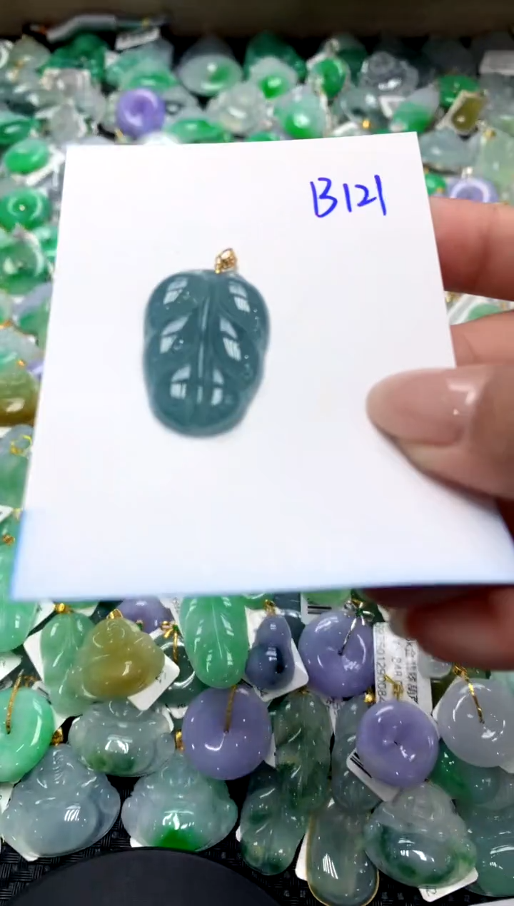 【闪购商品】翡翠颈饰18K金镶嵌111111111111111111