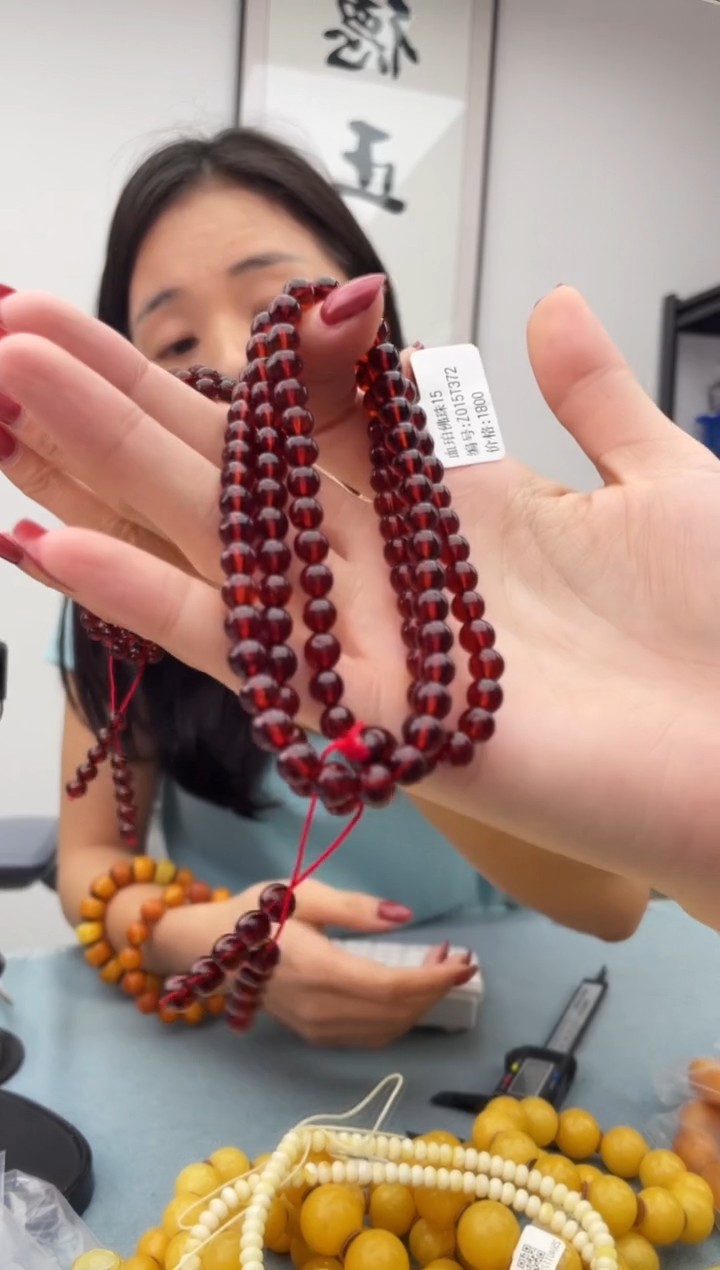 未镶嵌蜜蜡珠宝奇石假一罚十，0发一件