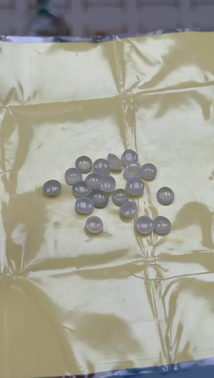 裸石翡翠天然翡翠蛋面87