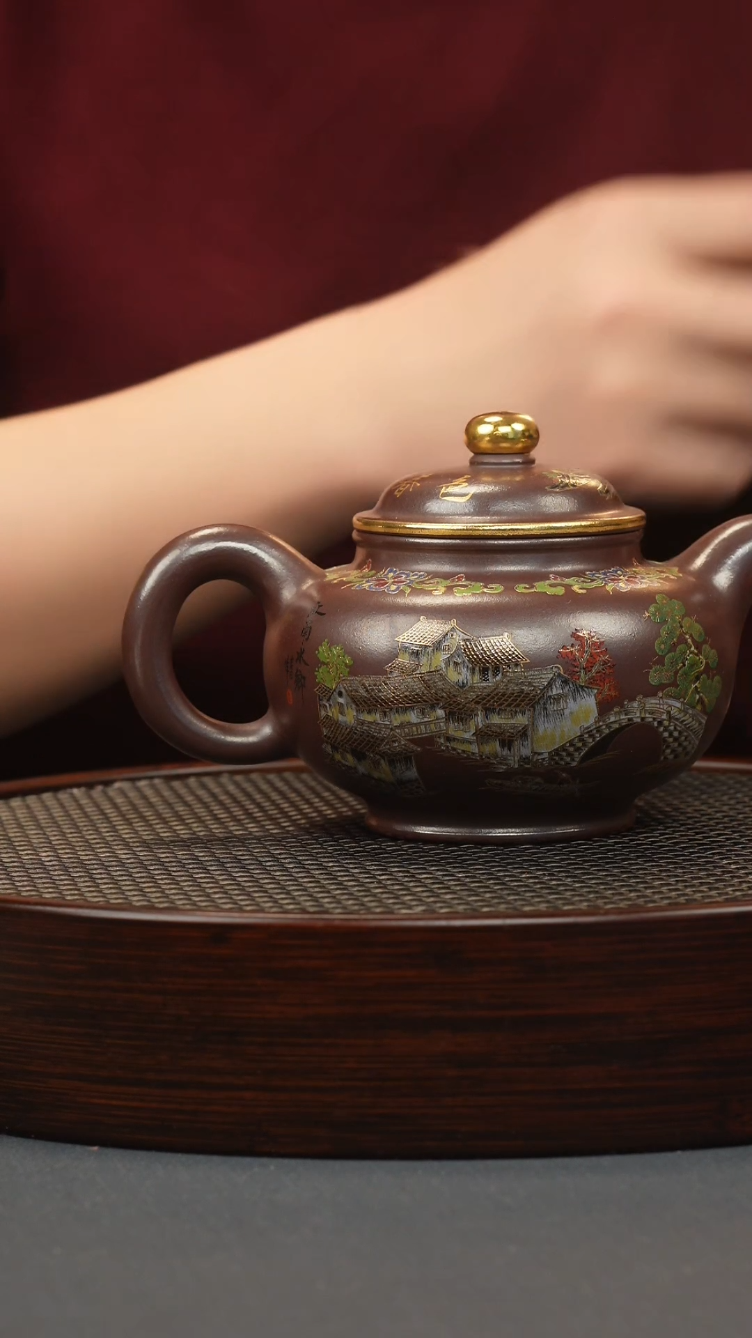 【闪购商品】紫砂茶壶石红掇只珐琅彩