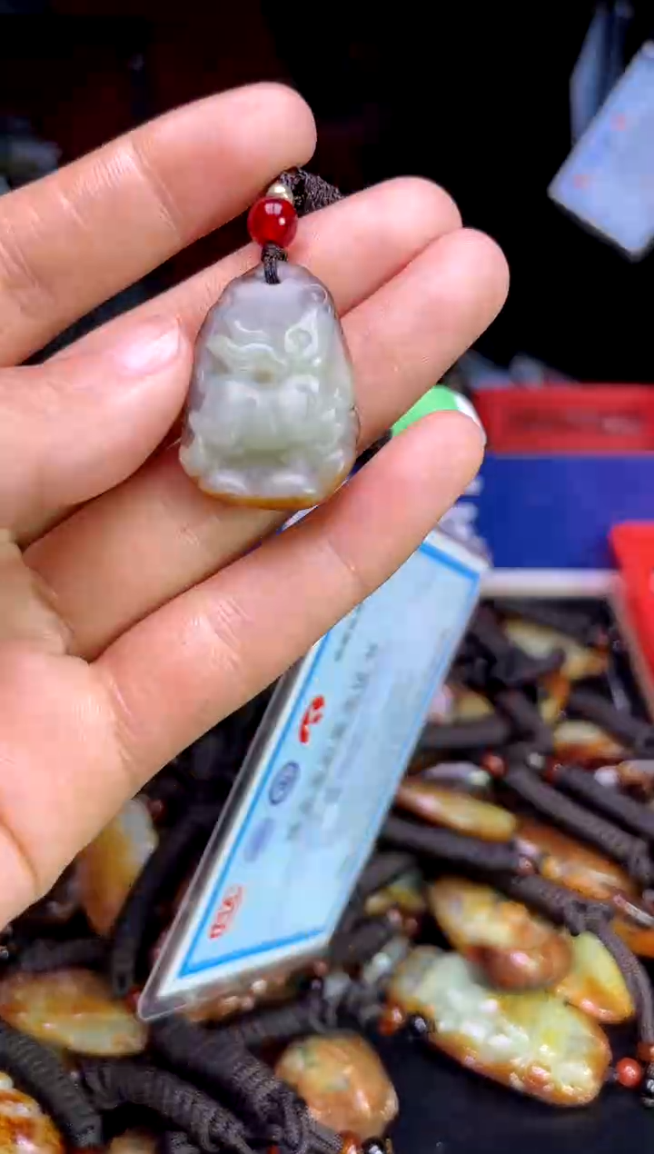 【闪购商品】和田玉未镶嵌颈饰1