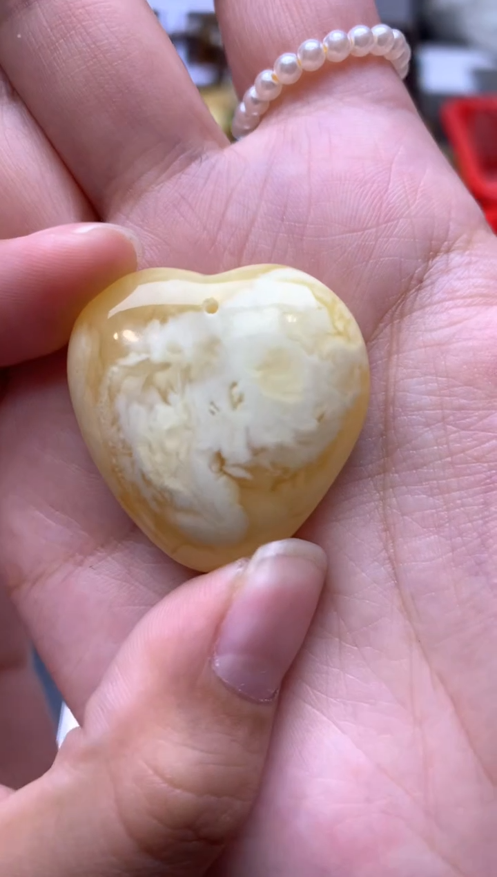 【闪购商品】琥珀珠宝奇石未镶嵌039琥珀蜜蜡花粉有纹小坑介意勿拍