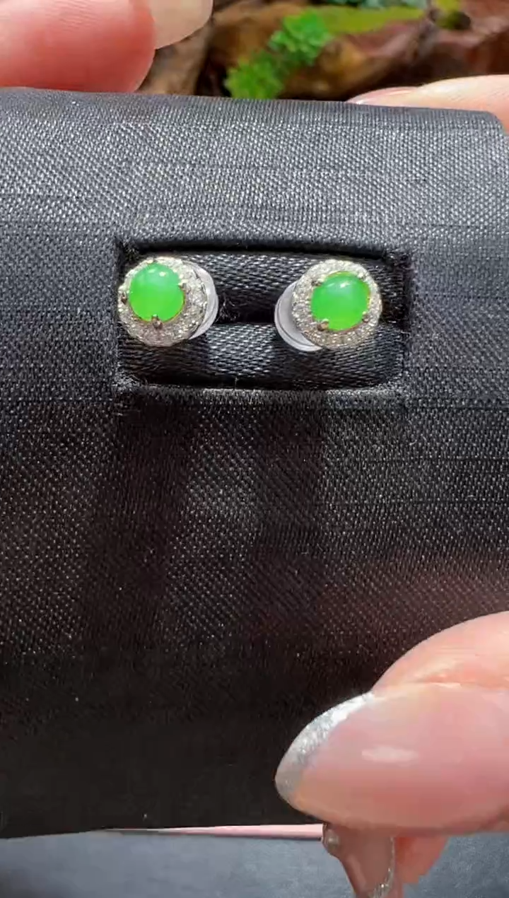 银S925镶嵌翡翠耳饰耳钉