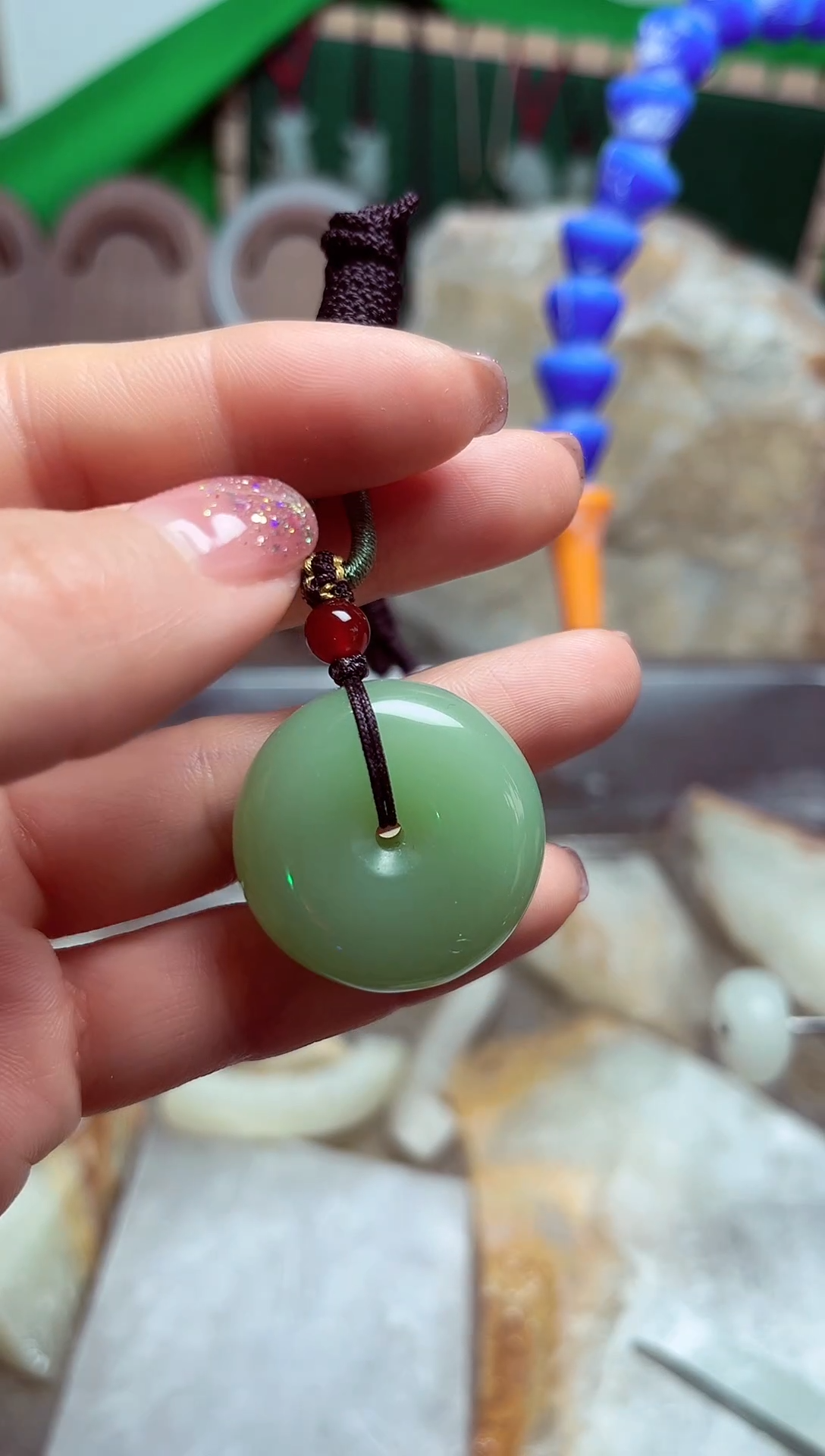 所见即所得牌鸭蛋青30mm扣子一物一发