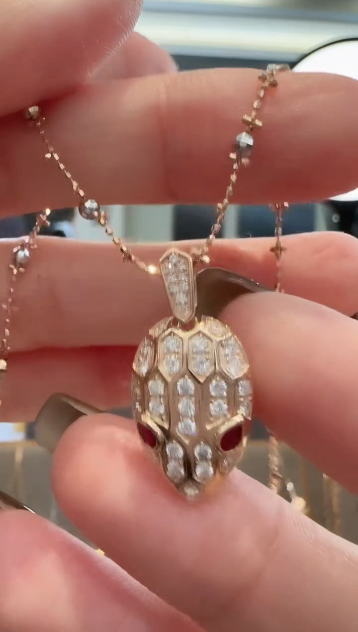 18K金镶嵌吊坠(不含链)天然钻石18K金钻石蛇蛇吊坠不含链