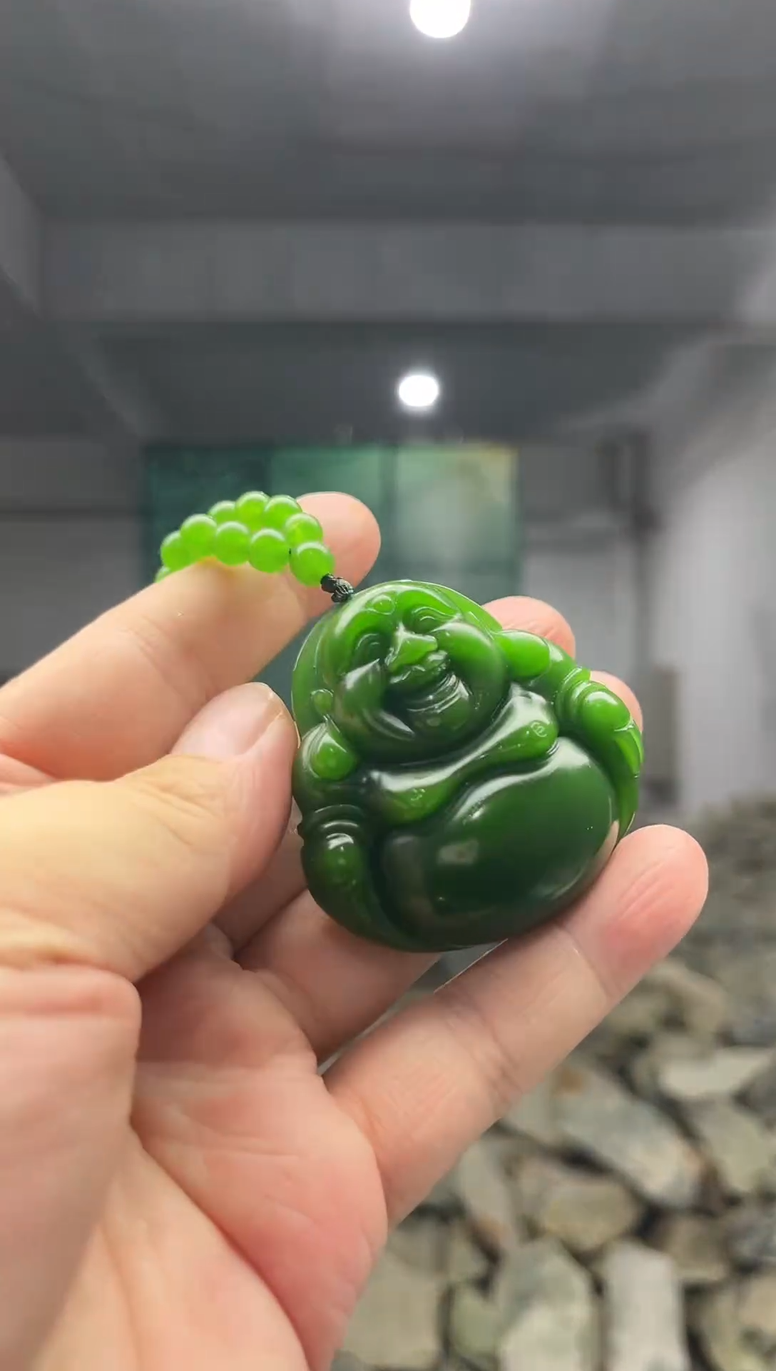 颈饰未镶嵌和田玉（碧玉）吊坠