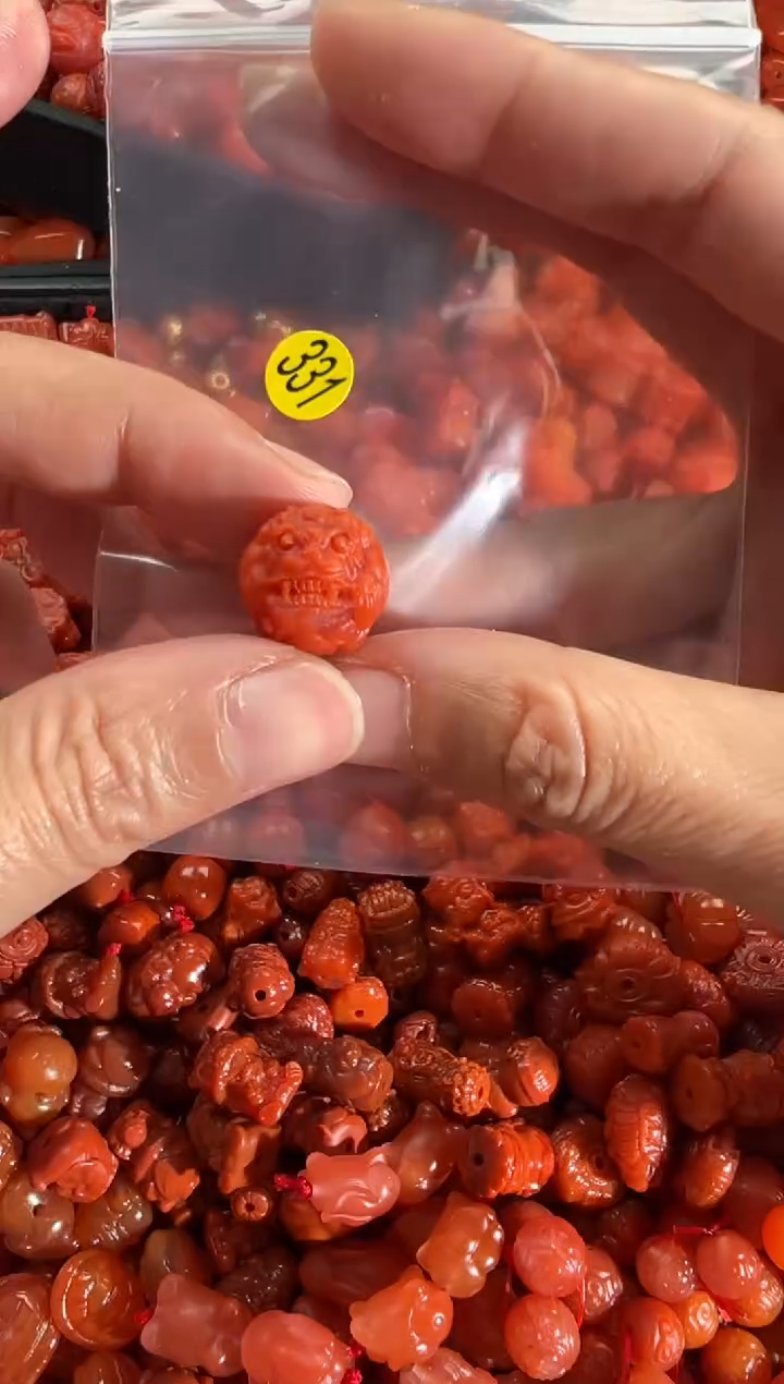 【闪购商品】南红玛瑙颈饰未镶嵌1