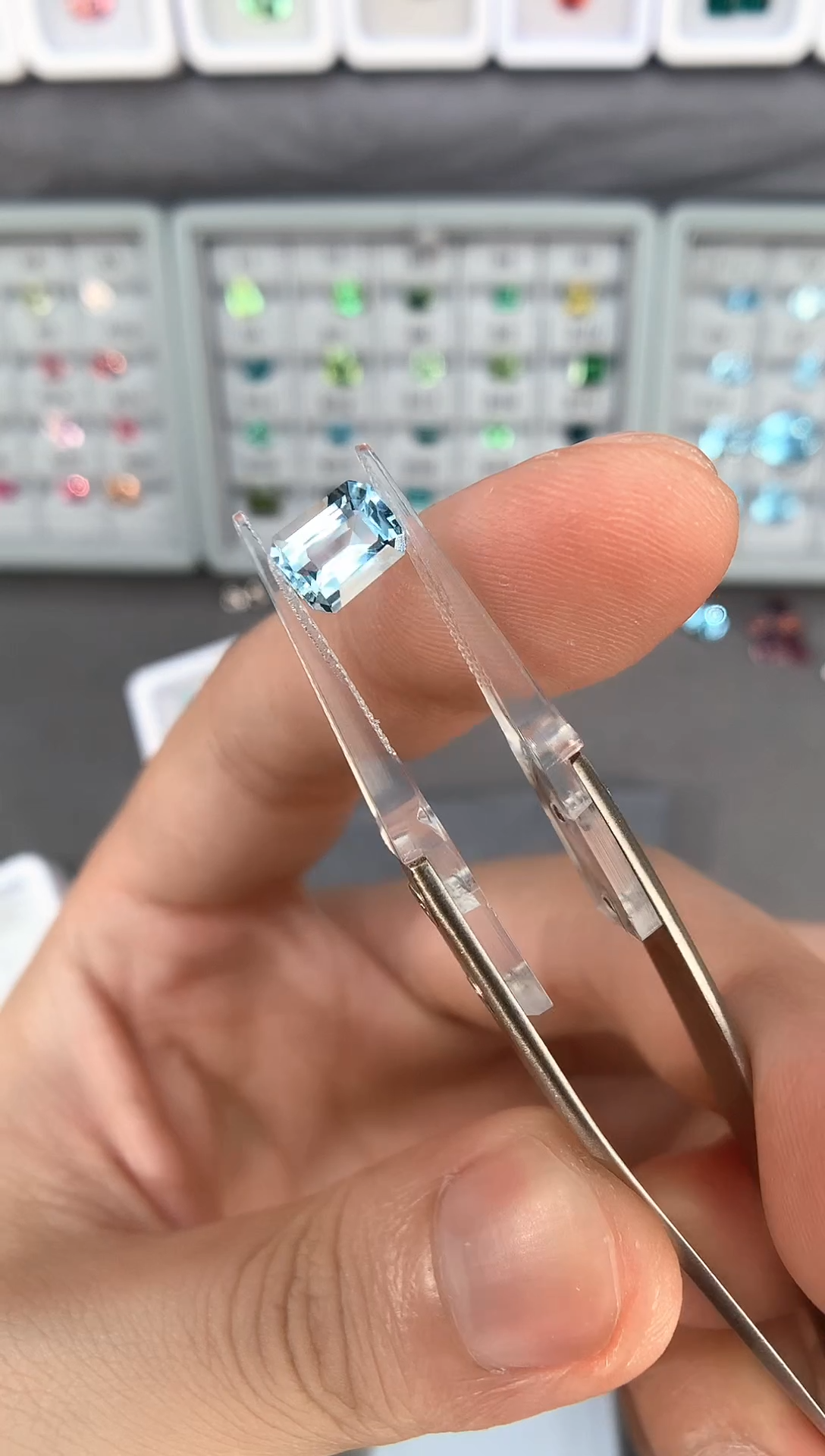 【闪购商品】定制海蓝宝石裸石未镶嵌1.6ct