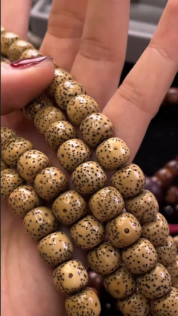 吊坠星月菩提精工级陈籽桶珠10*9长串