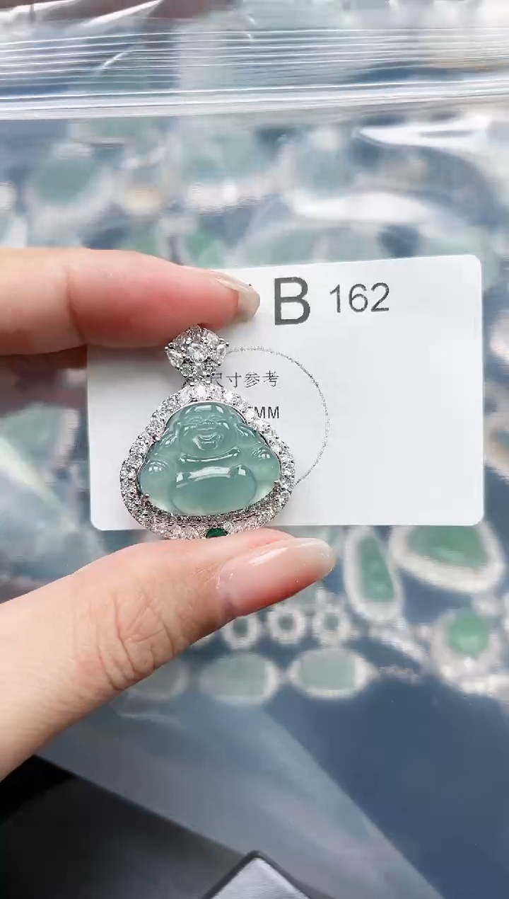 【闪购商品】翡翠颈饰未镶嵌162赠皮绳