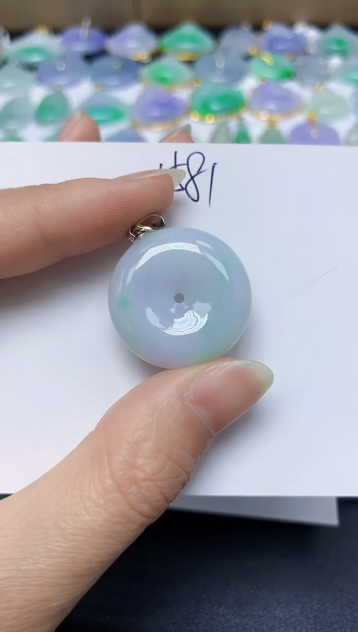 翡翠未镶嵌颈饰 天然缅甸翡翠A货