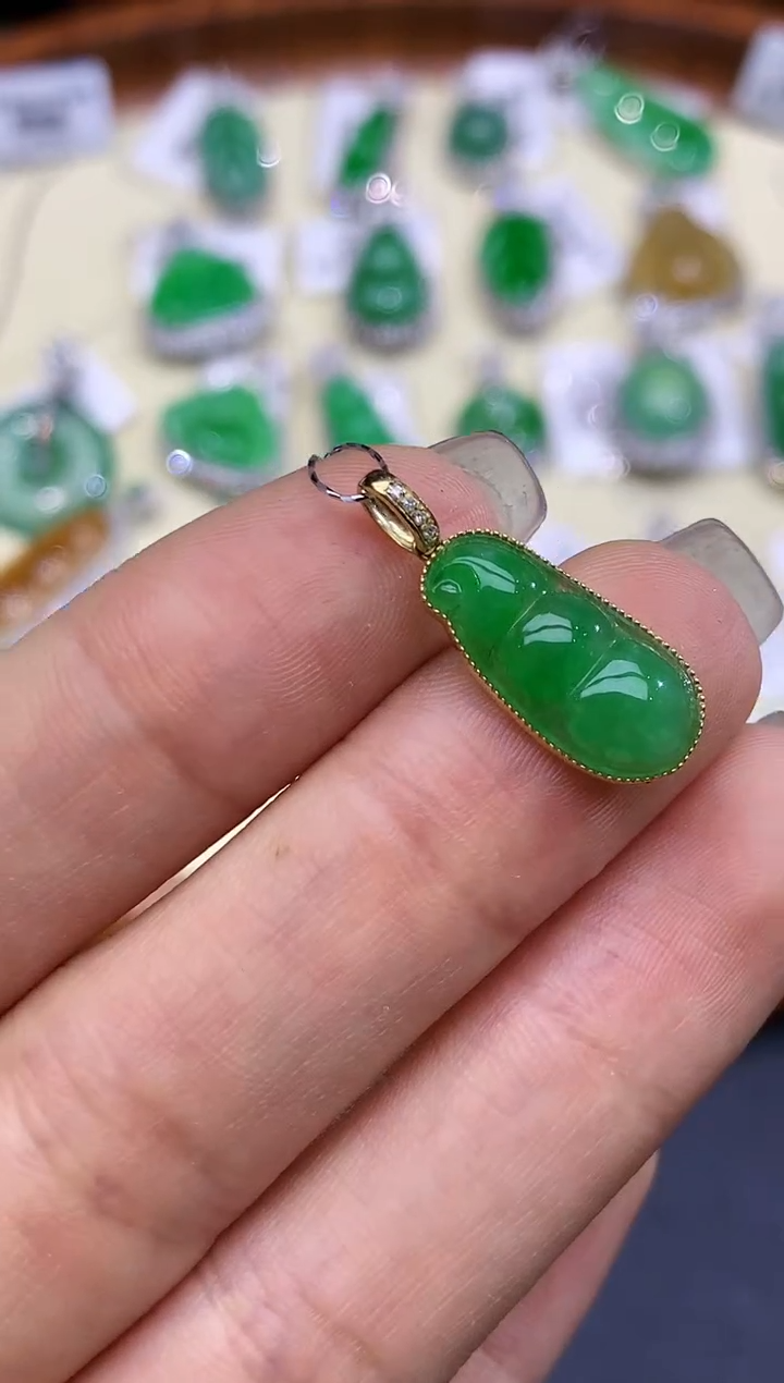 【闪购商品】翡翠吊坠(不含链)18K金镶嵌4603