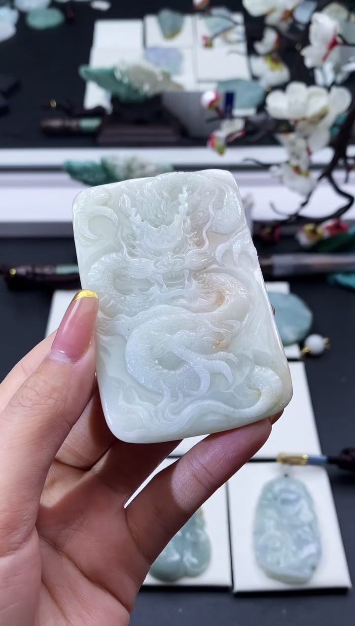 【闪购商品】翡翠吊坠(不含链)未镶嵌天然缅甸翡翠A货